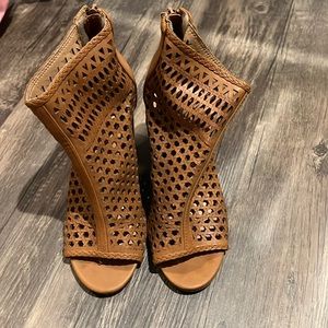 Report brown peep toe heeled booties size 6